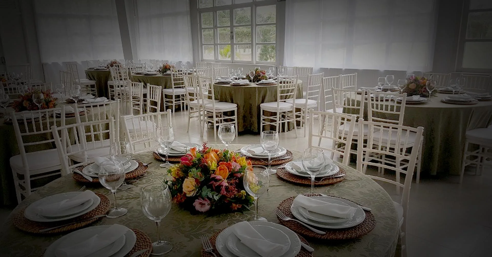 Mesa posta para evento no Buffet Andreazza